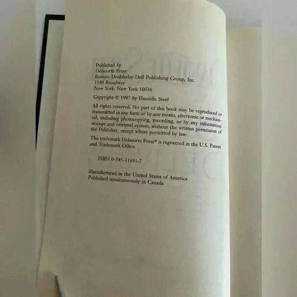 Danielle Steel Special Delivery Hardcover - Picture 6 of 12